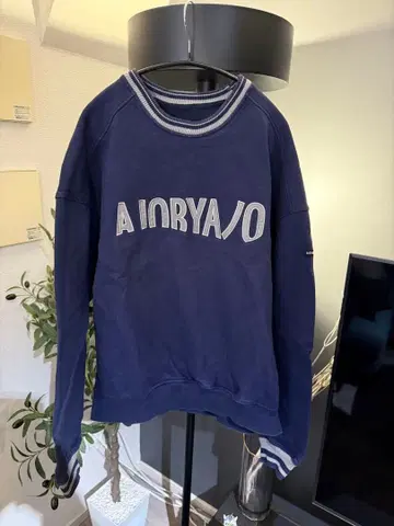 AJOSYAJ0 네이비 로고 트레이닝복