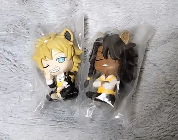 트위스티드 원더랜드 어깨 쿵 레오나 라기