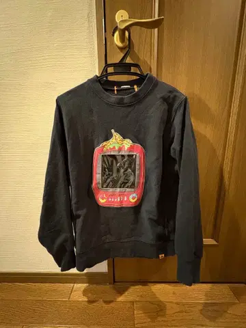 TV 디자인 크루넥 맨투맨