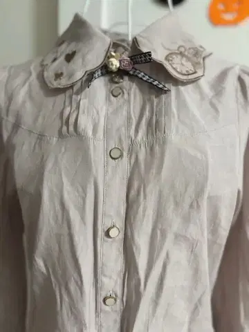 앨리스 인 원더랜드 옅은 핑크 긴팔 셔츠