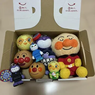 호빵맨 봉제 인형과 가챠가챠 묶음 판매