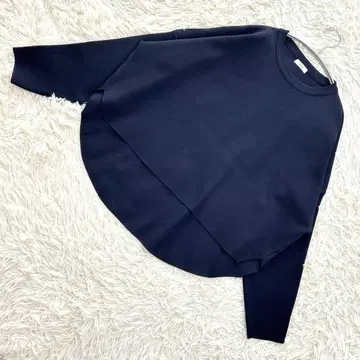 아베베 네이비 풀오버 긴팔 상의  라운드 헴 크루넥 L