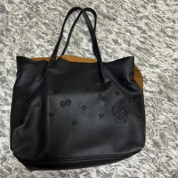 산리오 헬로키티 토트백 블랙