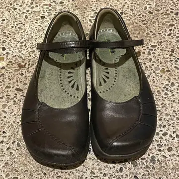 Earth shoes 스트랩 플랫슈즈 24cm