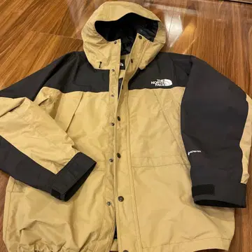 [컨디션 최상] THE NORTH FACE 마운틴 후드티 베이지/블랙