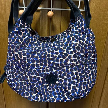 키플링 숄더백 파랑, 블랙, 오렌지, 베이지