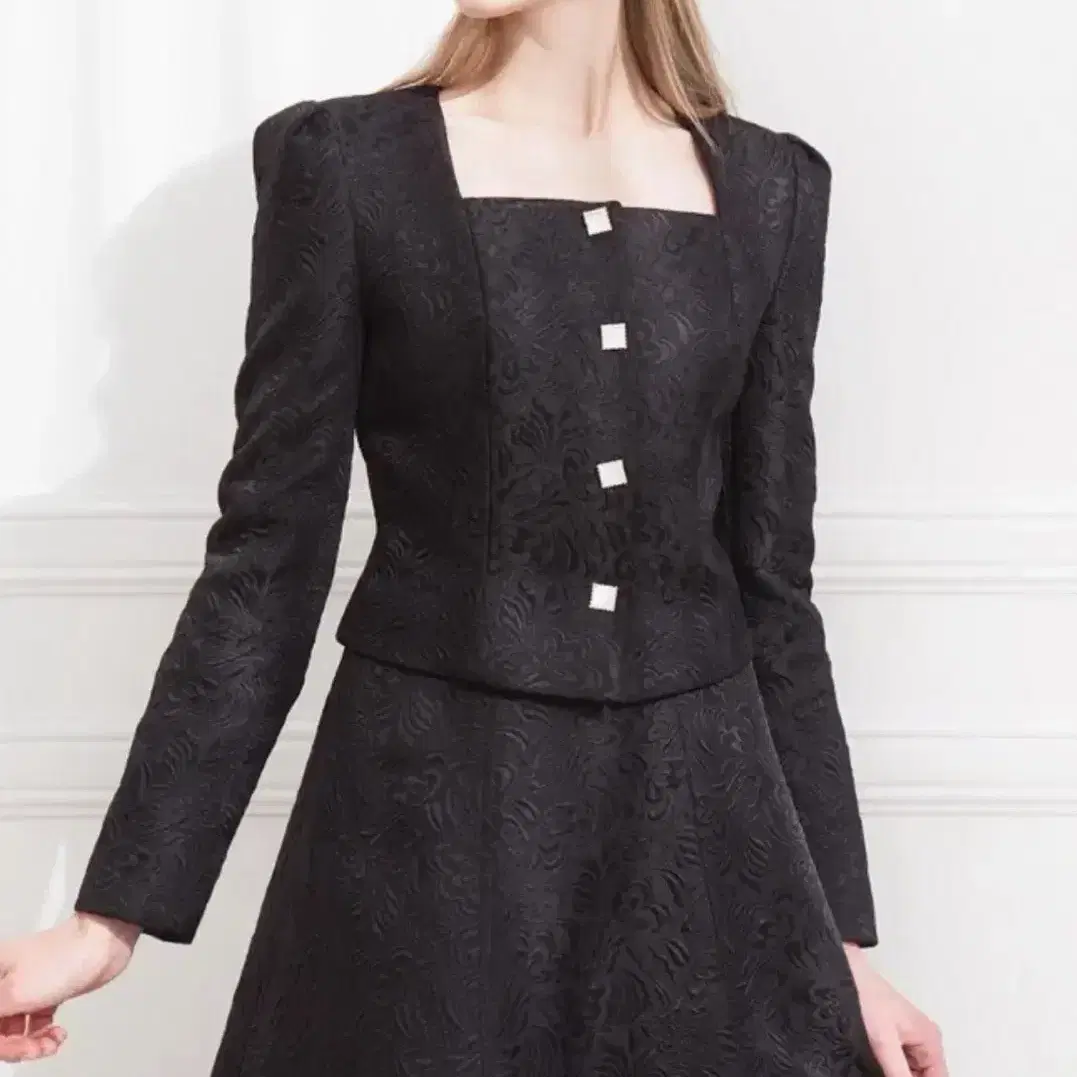 Grace u Amanda Jacquard Square Neck Jacket