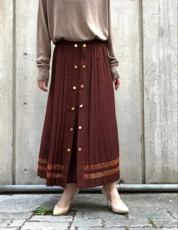 새상품급 뮤베일 롱 스커트 레이스 랩 골드 버튼 38