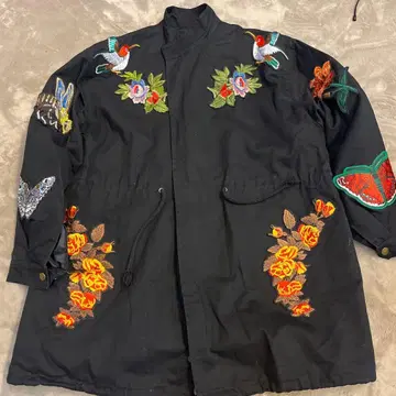 블랙 스카잔 새와 호랑이 자수