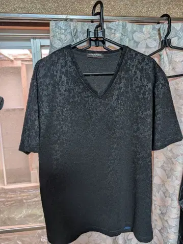 V넥 T셔츠 블랙 화이트 49-50