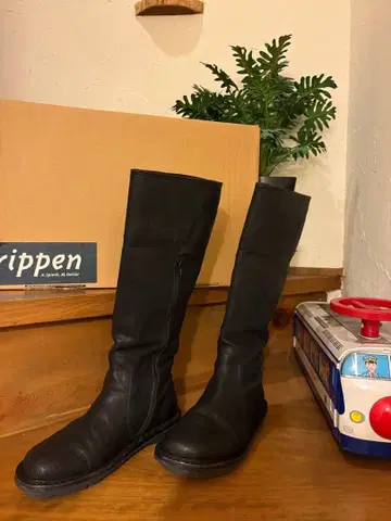 trippen Nordic 38 사이즈 블랙 박스 포함