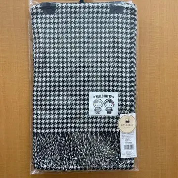 헬로키티 머플러 흑백 걸리시 쌍둥이 코디