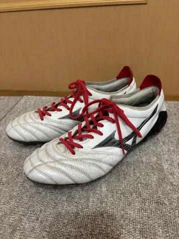 MORELIA NEO III JAPAN 26.0 cm 화이트/레드