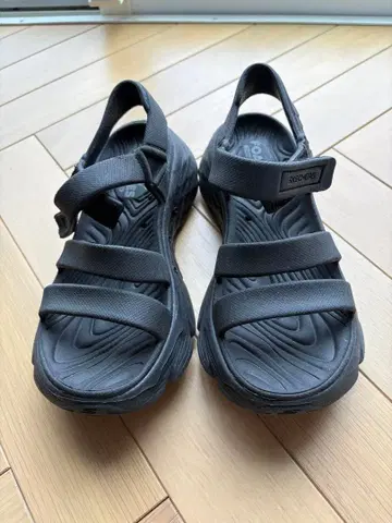 스케쳐스 샌들 23cm