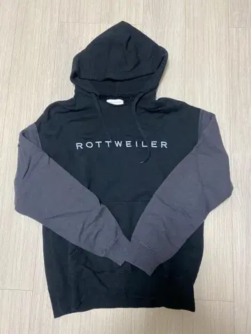 ROTTWEILER 후드 부착 후드티 블랙/그레이