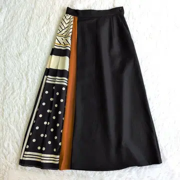 [ USED ] 에이미 로우 비대칭 롱 플레어 스커트 사이즈 38