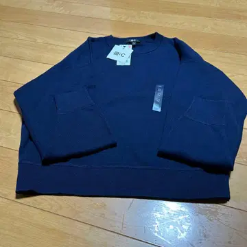 새상품 UNIQLO C 스무스 코튼 크루넥 스웨터 M 사이즈 네이비