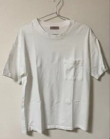 화이트 T셔츠 BEAMS LIGHTS 가슴 포켓 포함