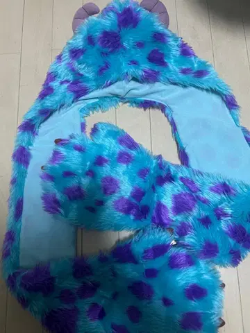 디즈니 팬캡 머플러 샐리