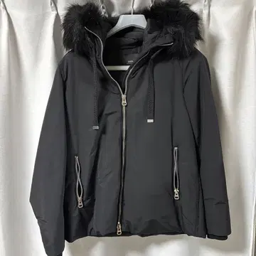 ZARA 블랙 다운 자켓 퍼 포함