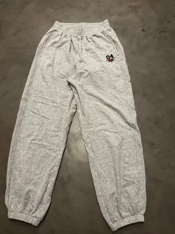 새상품 인기 아클렌트 그레이 조거 팬츠