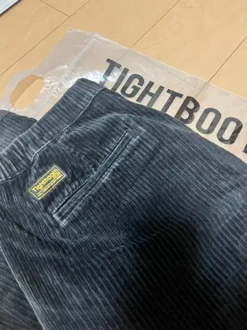 블랙 코듀로이 와이드 팬츠 타이트부스 TIGHTBOOTH