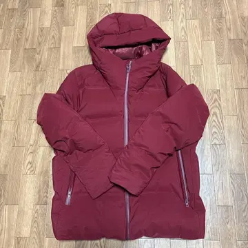 유니클로 프리미엄 다운 자켓 후드 부착