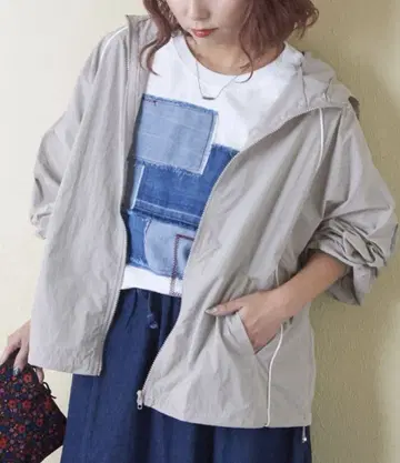 CUBESUGAR 나일론 돌먼 후드 자켓