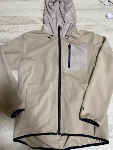 TRAVIS MATHEW 베이지 자켓