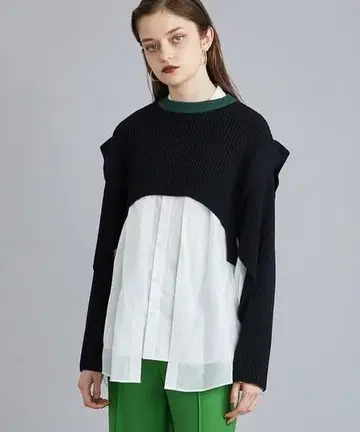 UN3D. 오픈 슬리브 니트