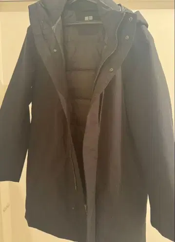 유니클로 하이브리드 다운 코트