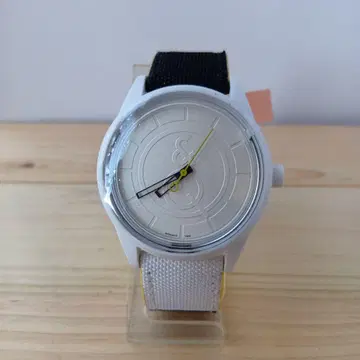 Q&Q 스마일 솔라 쿼츠 손목시계 PC 핑크