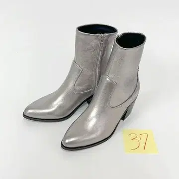 [ 미사용 ] 치아키 카타기리 실버 숏부츠 37 ( 관ck1002 )