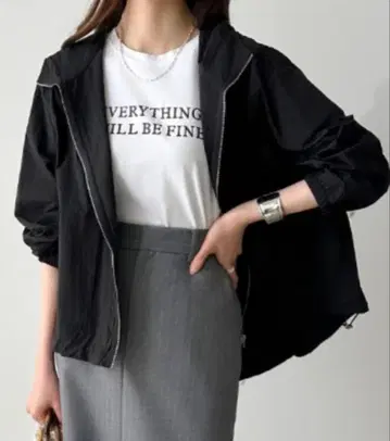 COCOMOMO 발수 가공 시어풍 퍼프 슬리브 마운틴 후드티