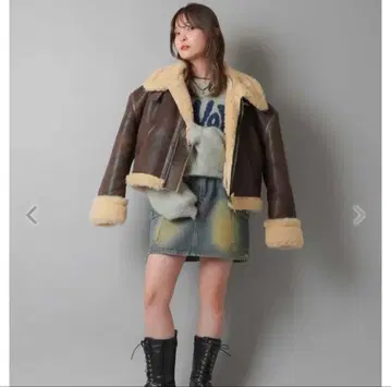 무스탕 보아 자켓 브라운 아우터 숏 기장