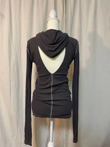 Little Suzie 백 오픈 시스루 상의 후드 부착