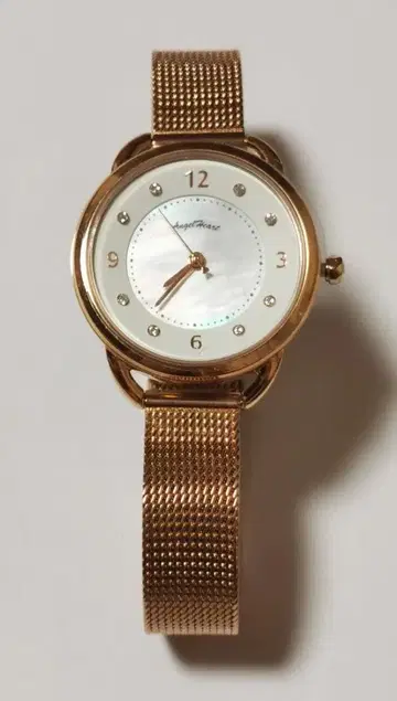 엔젤 하트 손목시계 요시오카 리호 콜라보 모델 솔라 배터리 여성용