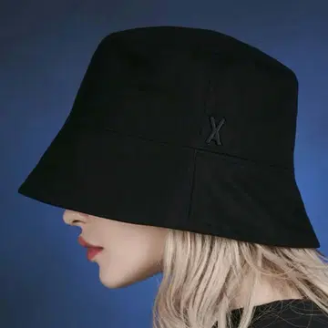 VARZAR 스터드 로고 오버핏 버킷햇 FREE 블랙