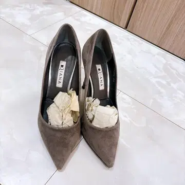 DIANA 브라운 스틸레토 하이힐