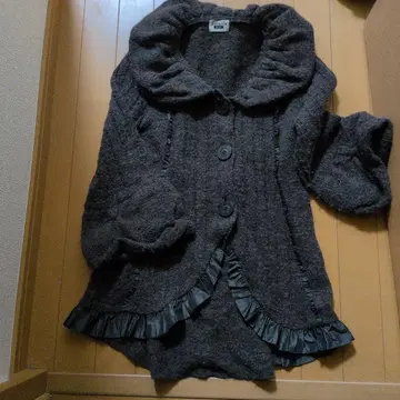 C'EST CHICA BLEU 프릴 그레이 코트 사이즈 40 (L 정도)