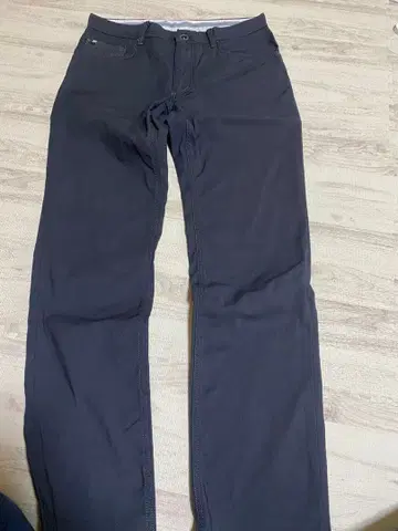 트래비스 매튜 팬츠