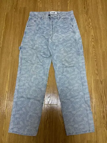 페이즐리 무늬 라이트 블루 데님 팬츠