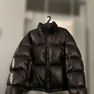 GUESS 블랙 다운 자켓