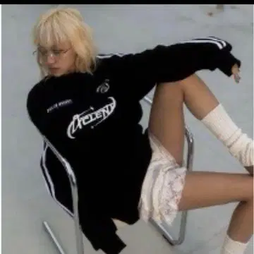 ACLEN 로고 블랙 스웨트 셔츠