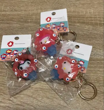 미야쿠미야쿠 산리오 변신 입체 클리어 키링 키티 쿠로미 마이멜로디