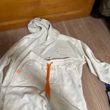 NESTA 후드 부착 맨투맨 셋업 L