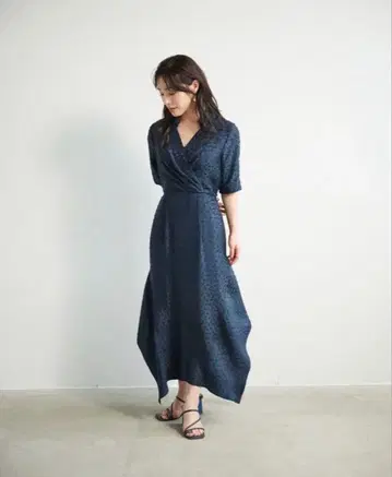 Aimeine 자카드 도트 카슈쿨 셔츠 원피스