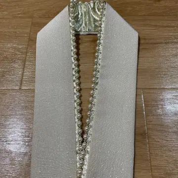 베이지색 펄 카라