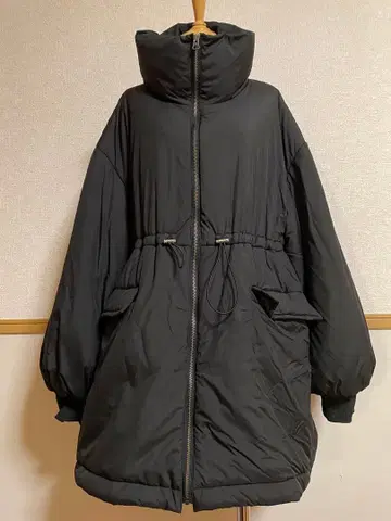 AZUL 블랙 다운 자켓