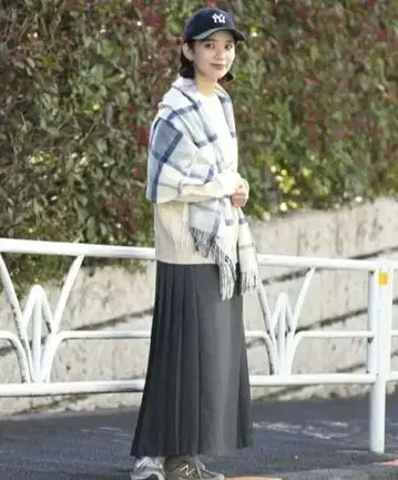 BEAMS BOY / 랩 플리츠 스커트